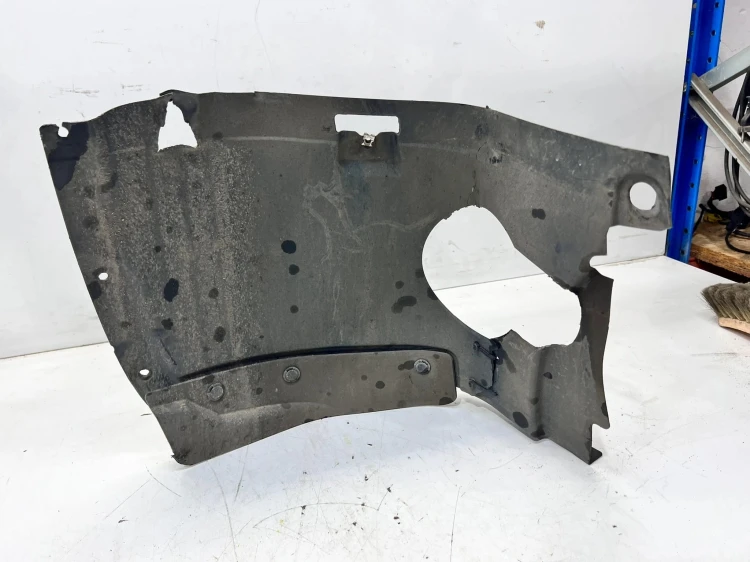NADKOLE NOSEK LEWY PRZÓD AUDI A3 8P LIFT 8P0821191D 3/25