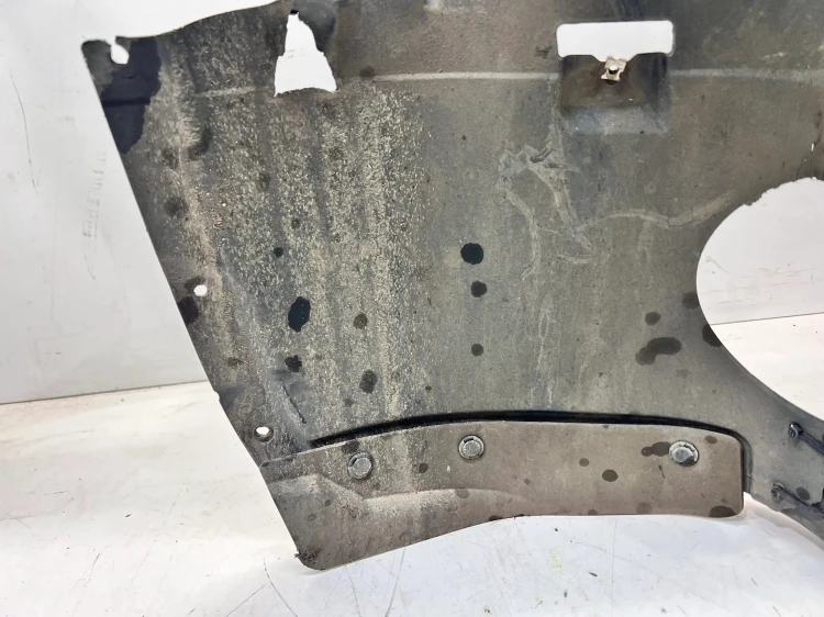 NADKOLE NOSEK LEWY PRZÓD AUDI A3 8P LIFT 8P0821191D 3/25