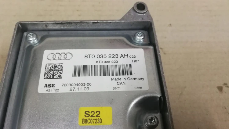 WZMACNIACZ RADIA AUDI A4 B8 A5 Q5 8T0035223AH