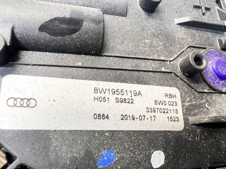 MECHANIZM WYCIERACZEK PRZÓD AUDI A4 B9 8W1955023B