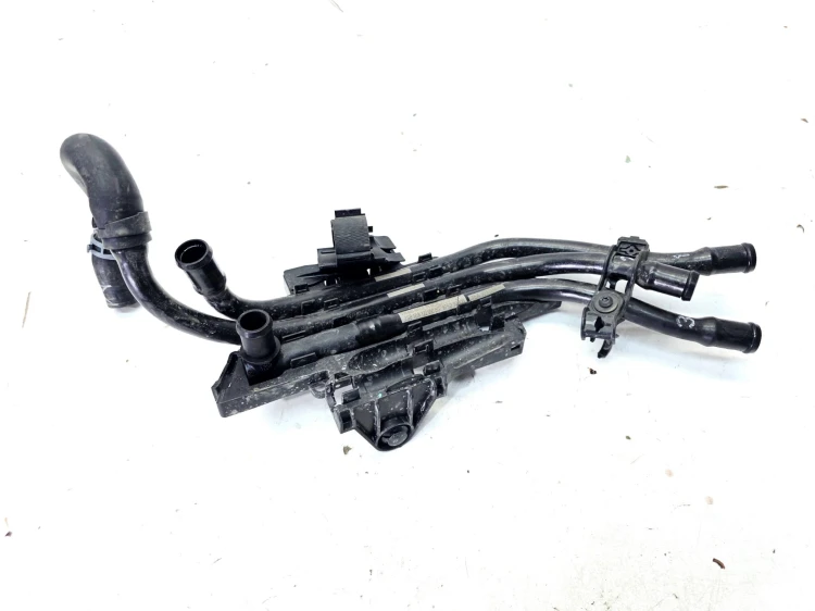 RURKA CZYNNIKA CHŁODZĄCEGO Z WĘŻEM AUDI Q4 E-TRON 1EA122050BG