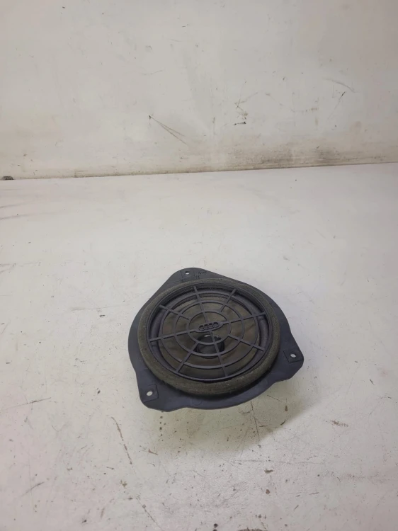 GŁOŚNIK BOCZKA TYŁ AUDI A1 8X 3-DRZWI 8X0035411B
