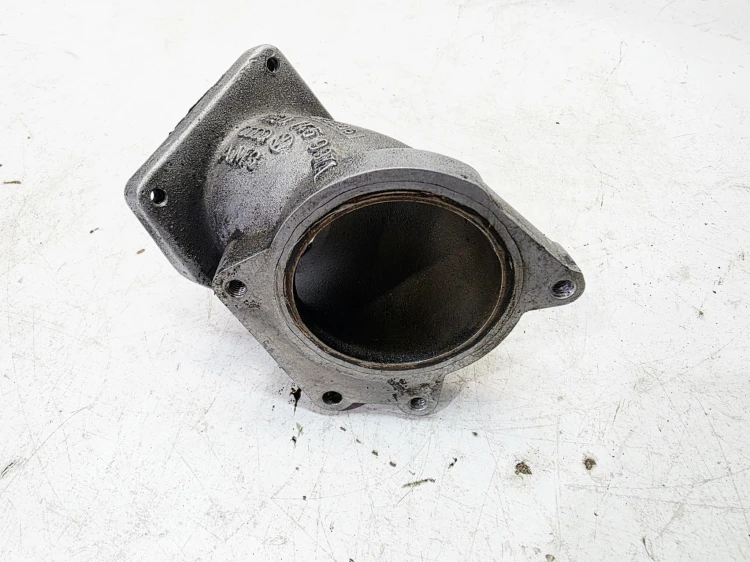 KOLANKO PRZEPUSTNICY AUDI A4 B7 2.7 3.0 TDI 8E0145997A