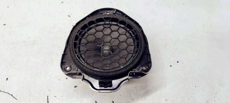 GŁOŚNIK DRZWI TYŁ LEWY PRAWY AUDI A3 8V 8V0035411B