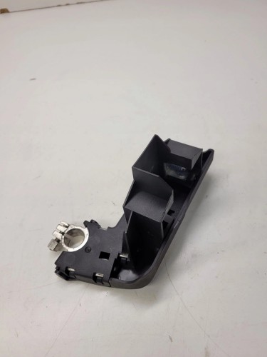 KLEMA PLUSOWA AUDI A4 A5 Q5 A6 A7 8J0915459