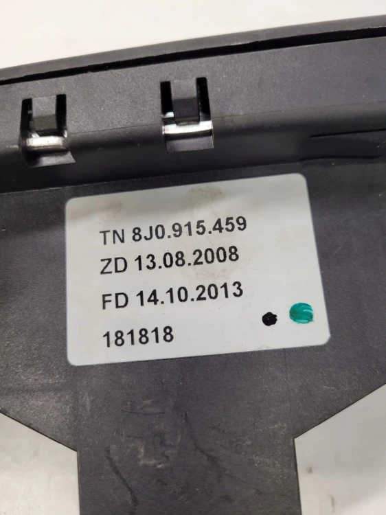 KLEMA PLUSOWA AUDI A4 A5 Q5 A6 A7 8J0915459