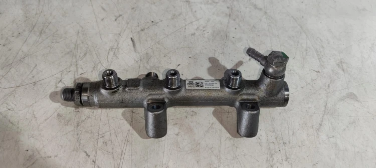 LISTWA WTRYSKOWA AUDI A6 C7 A7 3.0 TDI 059130090CN