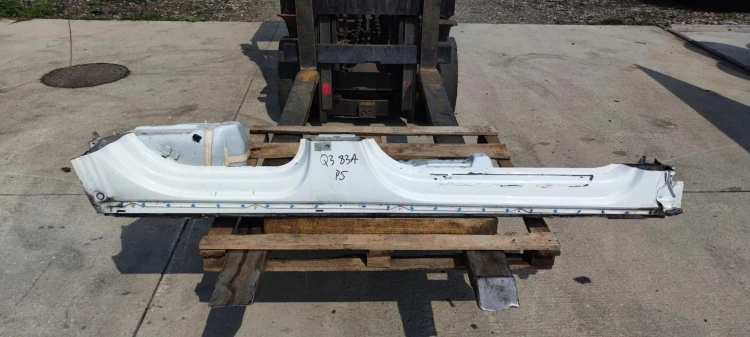 ĆWIARTKA PRÓG PRAWA STRONA AUDI Q3 II 83A F3B