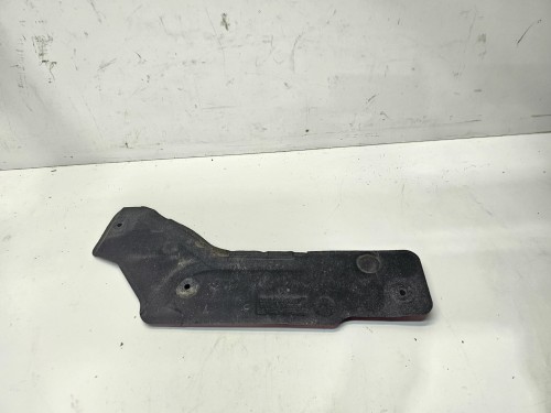 OSŁONA PODŁUŻNICY PRAWA AUDI Q5 FY 80A863827