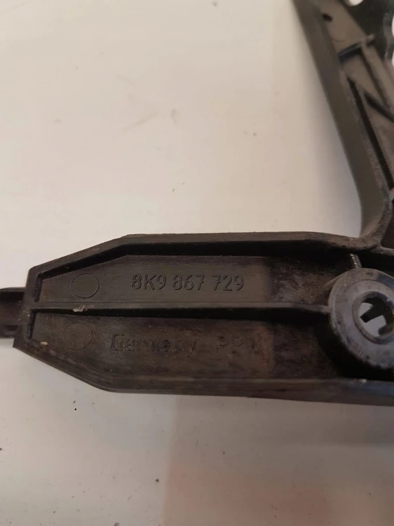 MOCOWANIE SŁUPKA LEWE AUDI A4 B8 8K986729