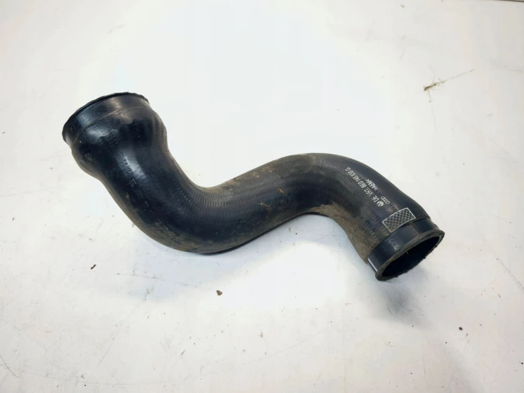 RURA WĄŻ PRZEWÓD INTERCOOLERA AUDI A4 B6 B7 1.8T 8E0145838G