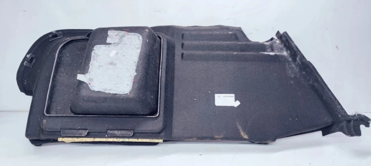 BOCZEK BAGAŻNIKA PRAWY AUDI A6 C6 SEDAN 4F5863888A