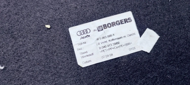 BOCZEK BAGAŻNIKA PRAWY AUDI A6 C6 SEDAN 4F5863888A
