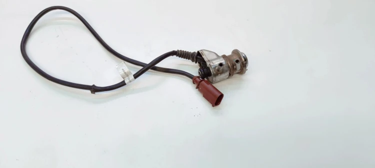 WTRYSKIWACZ ADBLUE AUDI A4 B9 A6 C7 04L131113J USZ
