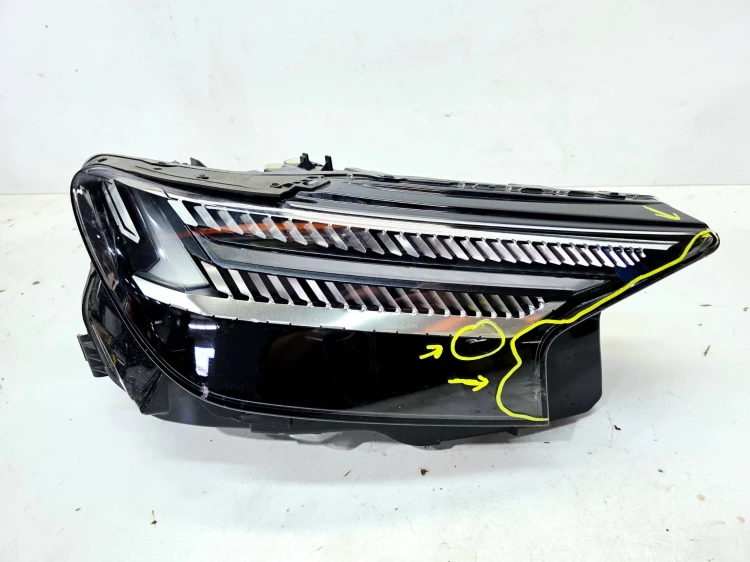 REFLEKTOR LAMPA PRAWY PRZÓD MATRIX AUDI Q4 E-TRON 89A941036A 19/26