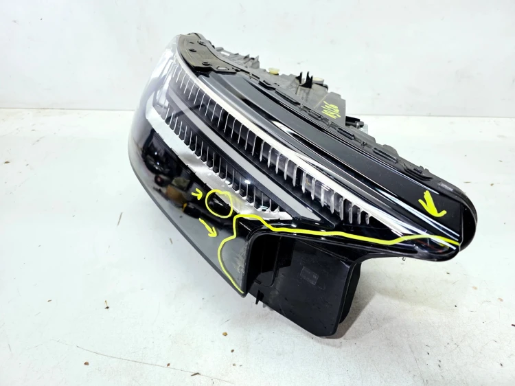 REFLEKTOR LAMPA PRAWY PRZÓD MATRIX AUDI Q4 E-TRON 89A941036A 19/26