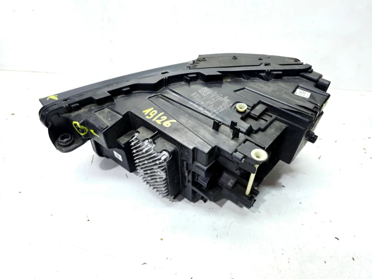REFLEKTOR LAMPA PRAWY PRZÓD MATRIX AUDI Q4 E-TRON 89A941036A 19/26