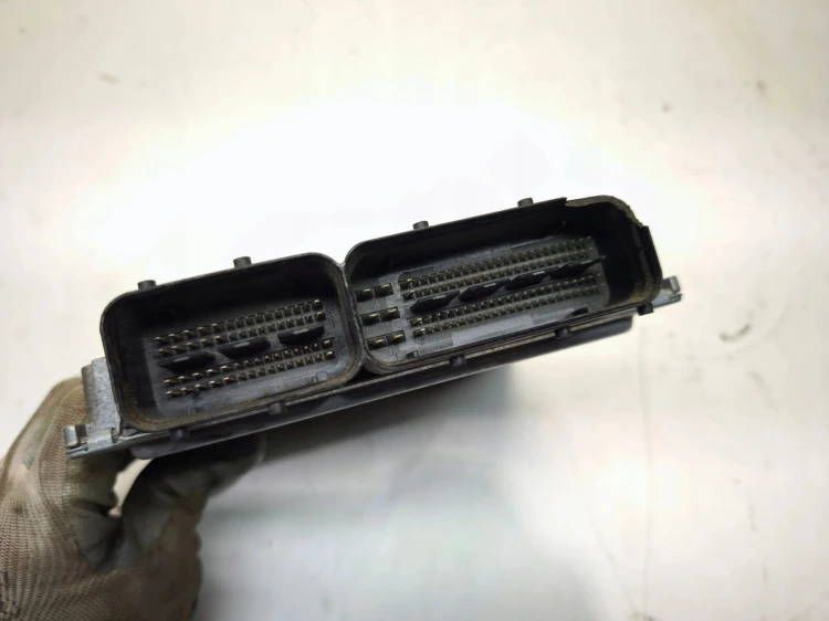 KOMPUTER STEROWNIK SILNIKA AUDI A4 B7 3.2 FSI 8E0907559 8E0910559Q