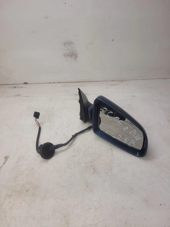 LUSTERKO PRAWY PRZÓD AUDI A6 C6 LZ5B 5-PIN EU
