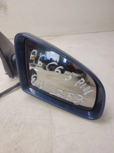 LUSTERKO PRAWY PRZÓD AUDI A6 C6 LZ5B 5-PIN EU