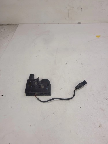 ZAMEK MASKI RYGIEL AUDI A7 A6 C7 4G0823509C