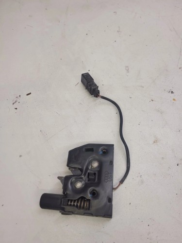 ZAMEK MASKI RYGIEL AUDI A7 A6 C7 4G0823509C