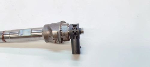 WTRYSKIWACZ WTRYSK AUDI VW CR 2.0 TDI 04L130277N