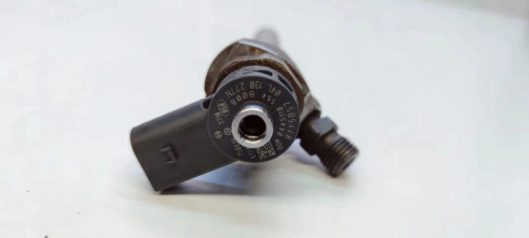 WTRYSKIWACZ WTRYSK AUDI VW CR 2.0 TDI 04L130277N