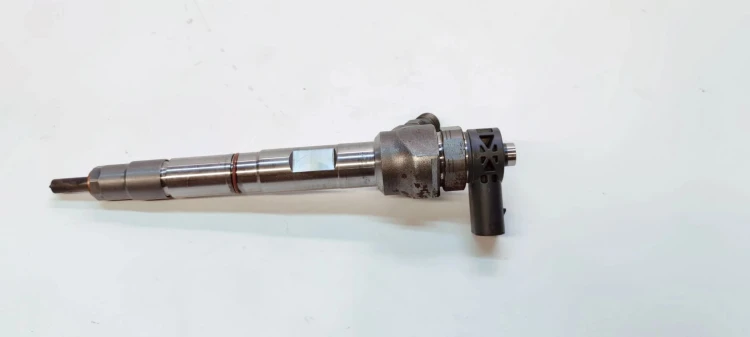WTRYSKIWACZ WTRYSK AUDI VW CR 2.0 TDI 04L130277N
