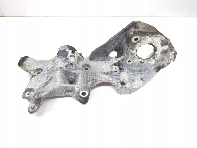 ŁAPA MOCOWANIE ALTERNATORA AUDI VOLKSWAGEN SEAT SKODA 2.0 TDI 03L903143Q
