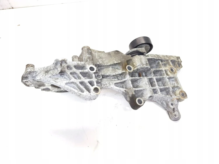 ŁAPA MOCOWANIE ALTERNATORA AUDI VOLKSWAGEN SEAT SKODA 2.0 TDI 03L903143Q