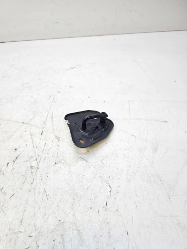 ZAMEK MASKI RYGIEL AUDI A7 A6 C7 A1 8X 4G0823186