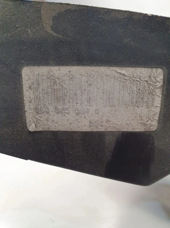PAS PRZEDNI AUDI A4 B6 3.0 BENZYNA 8E0959651B