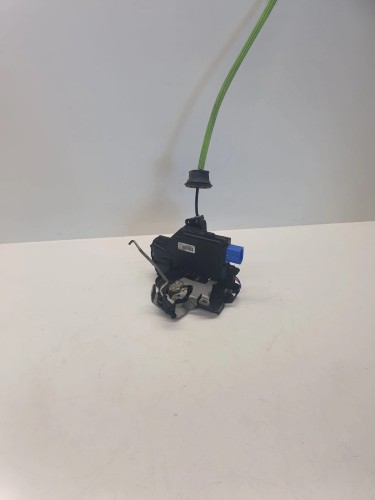 ZAMEK DRZWI PRAWY TYŁ AUDI A8 D3 4E0839016 7 PIN