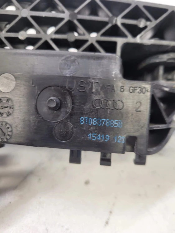 KLAMKA LEWA AUDI A4 B8 A5 8T Q5 LZ7H 8T0837885B