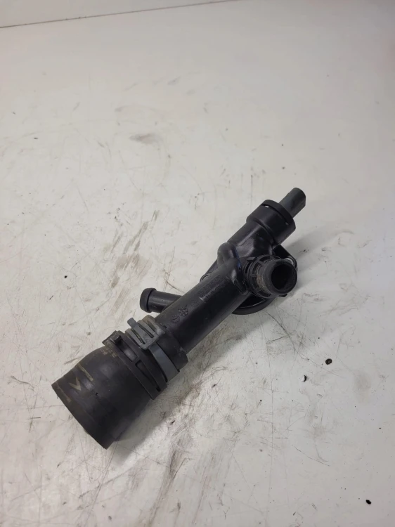 KRÓCIEC WODY AUDI VW SKODA 2.0 TDI 03L121132AC