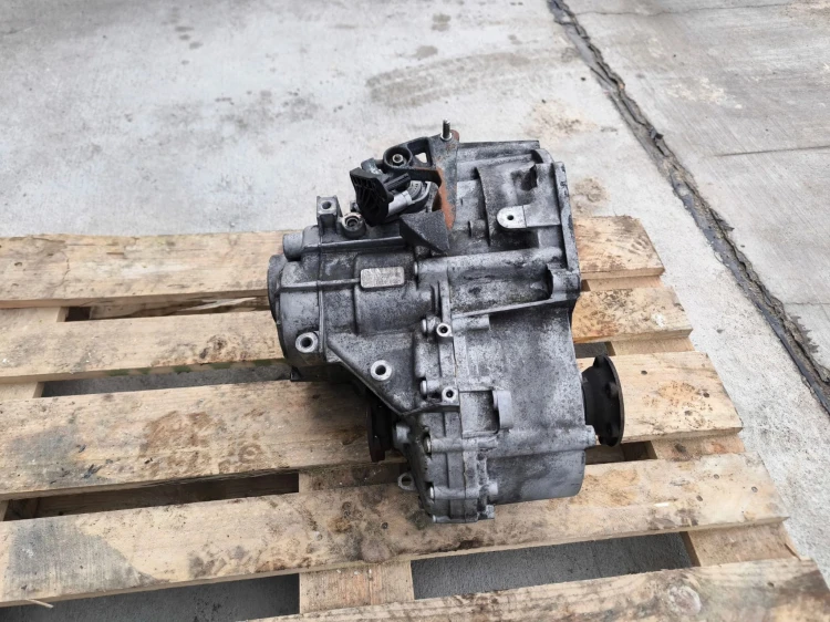 SKRZYNIA BIEGÓW AUDI VW SEAT SKODA MANUALNA KZS 2.0 TSI TFSI ORYGINAŁ !!!