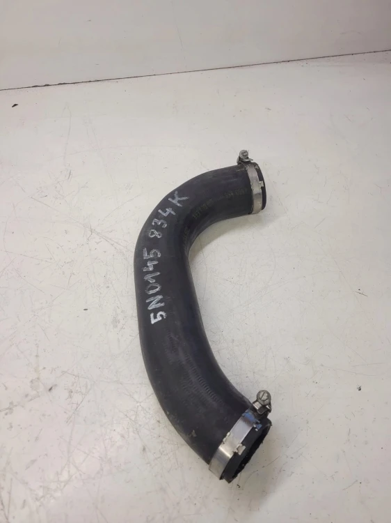 PRZEWÓD WĄŻ INTERCOOLERA AUDI Q3 VW 5N0145834K