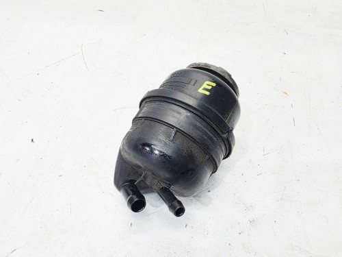 ZBIORNIK PŁYNU WSPOMAGANIA AUDI A6 C6 4F0422371E