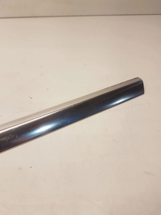 LISTWA CHROM SZYBY PRAWY TYŁ AUDI A4 B8 8K5853346