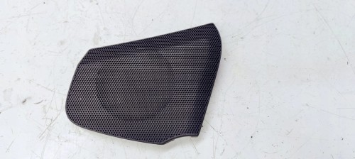 MASKOWNICA GŁOŚNIKA LEWY PRZÓD AUDI Q3 8U0035409