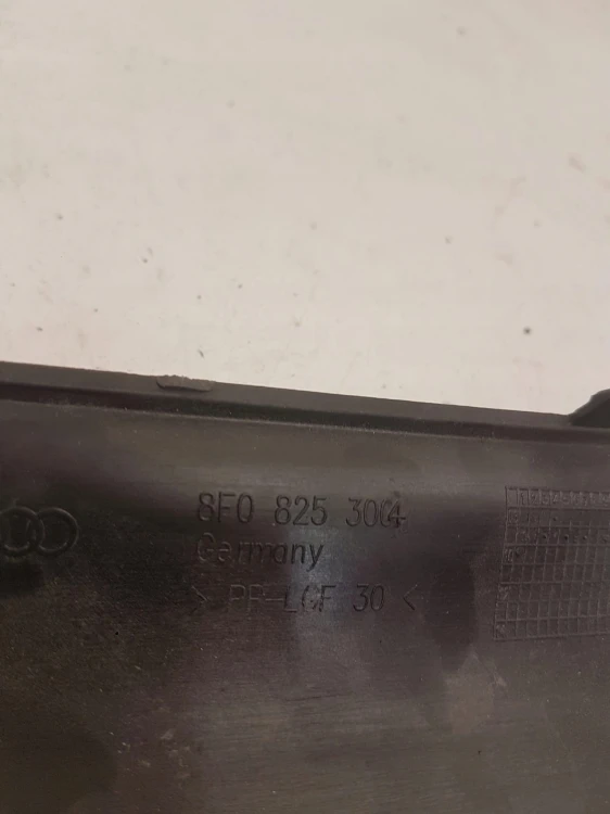 LISTWA OSŁONA DACHU AUDI A5 CABRIO 8F0825300