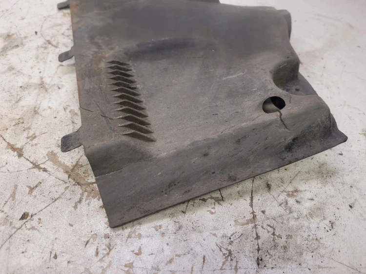 OSŁONA PŁYTA PODWOZIA LEWA AUDI A4 B8 8K0825201E *3*