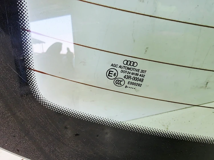 SZYBA TYLNA TYŁ AUDI A3 8V LIFT SEDAN 8V5845501E 2018 ROK