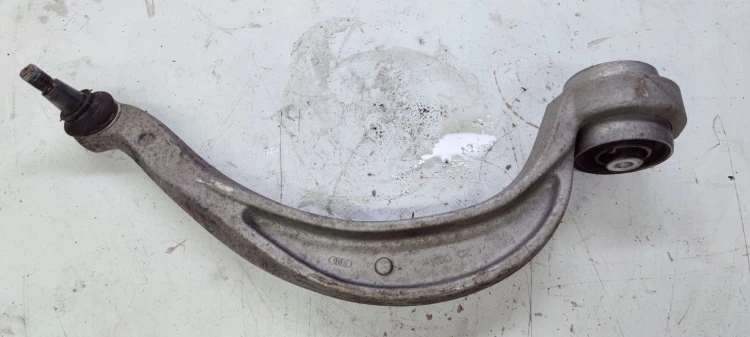 WAHACZ LEWY PRZÓD AUDI A4 A5 Q5 A6 A7 4G0407695
