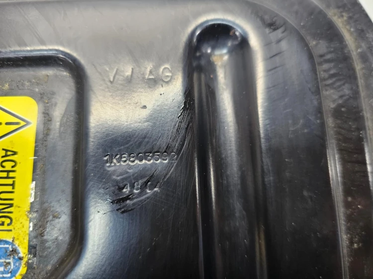OSŁONA AKUMULATORA AUDI A3 8P QUATTRO 1K6803592