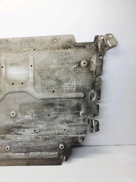 OSŁONA POD SILNIK ALUMINIOWA AUDI A3 8P CABRIO 8P7825238B