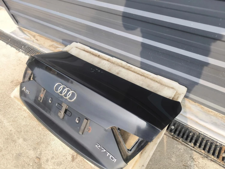 KLAPA TYLNA TYŁ AUDI A5 8T COUPE LZ9Y ORYGINAŁ !!!