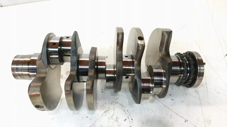 WAŁ KORBOWY AUDI A4 B8 A5 8T Q5 A6 C6 LIFT 2.7 TDI R59B 059101AJ *47*