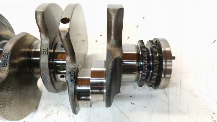 WAŁ KORBOWY AUDI A4 B8 A5 8T Q5 A6 C6 LIFT 2.7 TDI R59B 059101AJ *47*